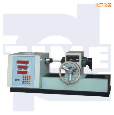 大理數(shù)顯式扭轉(zhuǎn)試驗機(jī)該試驗機(jī)