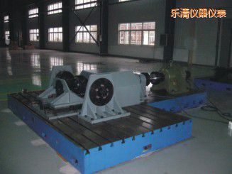 樂清微機(jī)控制驅(qū)動橋總成扭轉(zhuǎn)試驗機(jī)